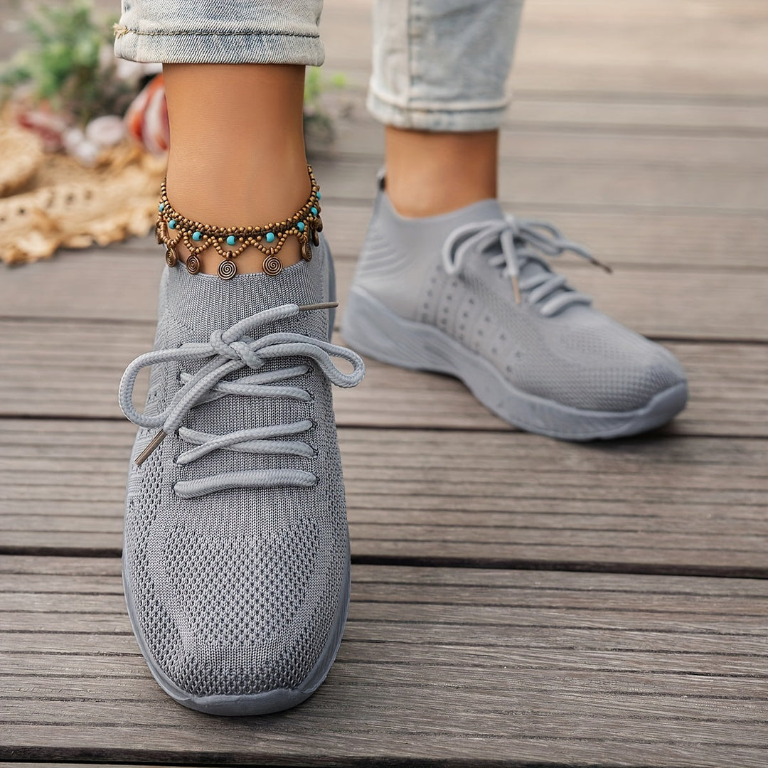 Trude | Comfortable and light shoes