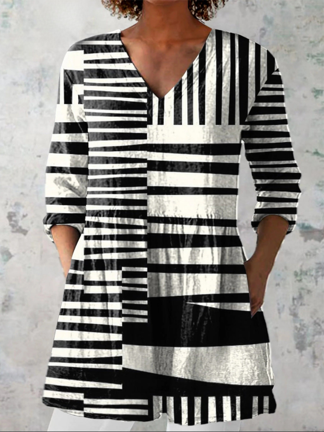 Mona | Long blouse with V-neck