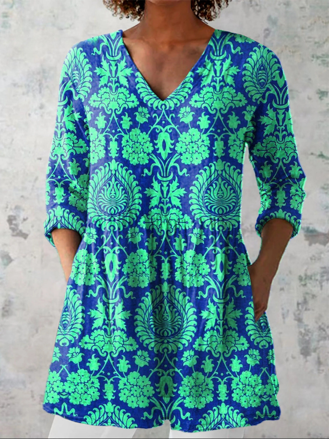 Cornelia | Long blouse with V-neck