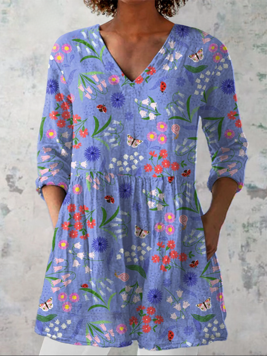Sieglinde | Long blouse with V-neck