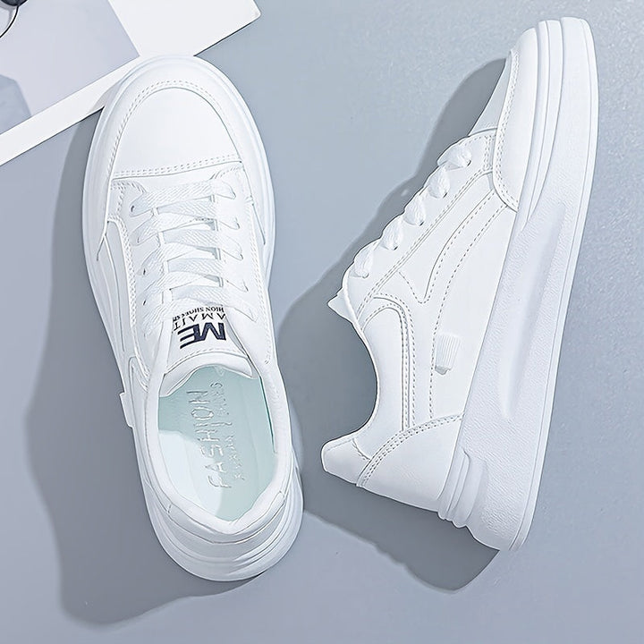 Nina | Chic white sneakers with light comfort