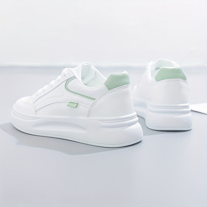 Nina | Chic white sneakers with light comfort