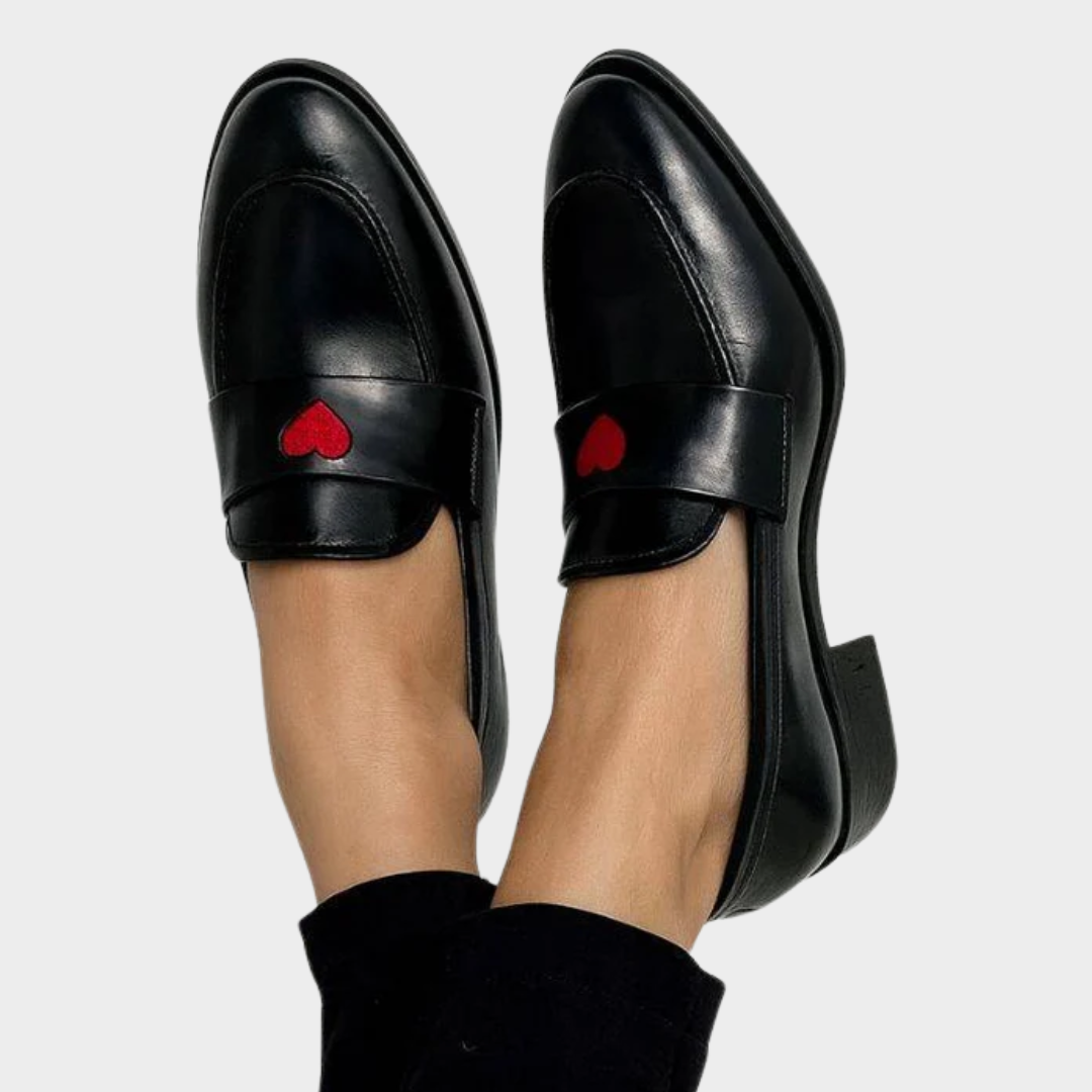 Lucy | Casual shoes with passion