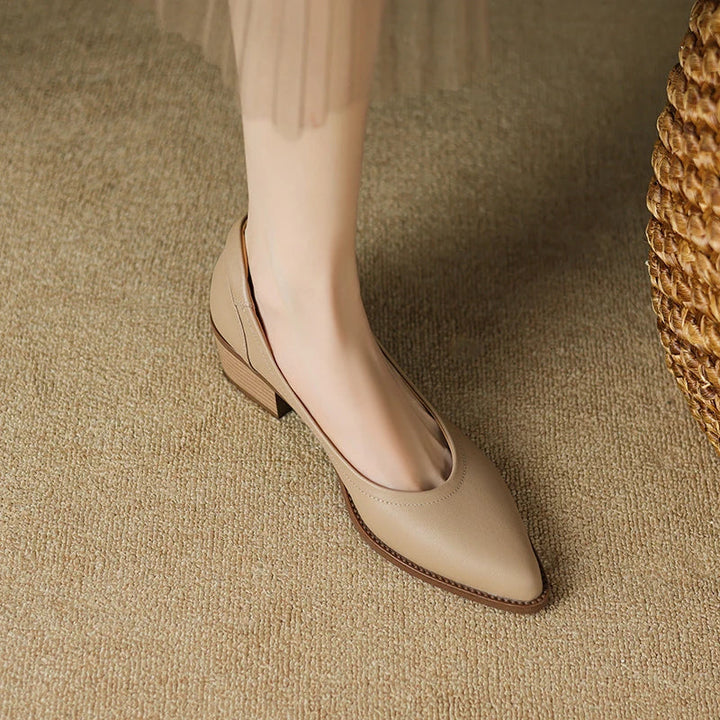Layla – medium heel shoes