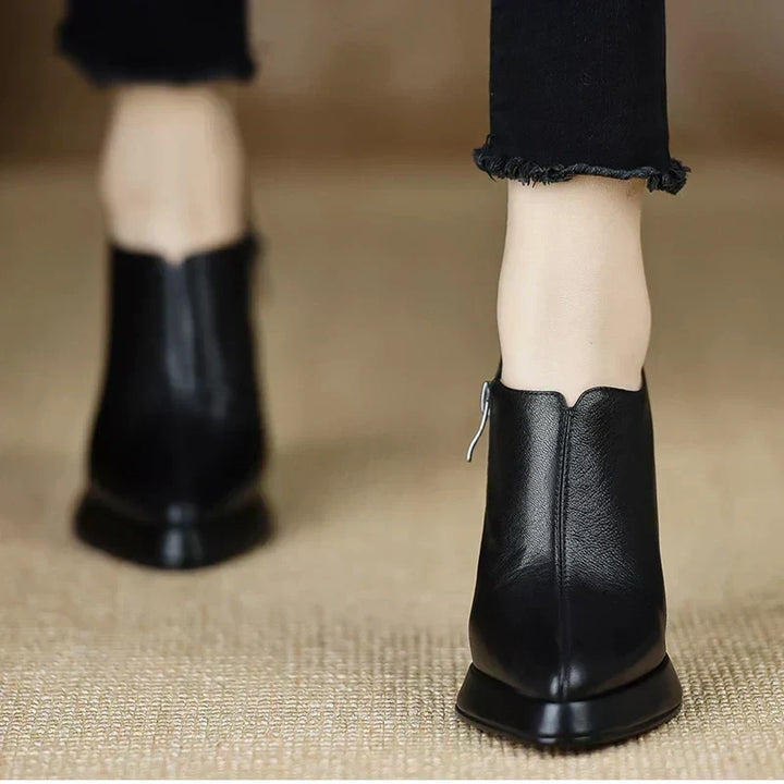 Lily – Stylish high heels