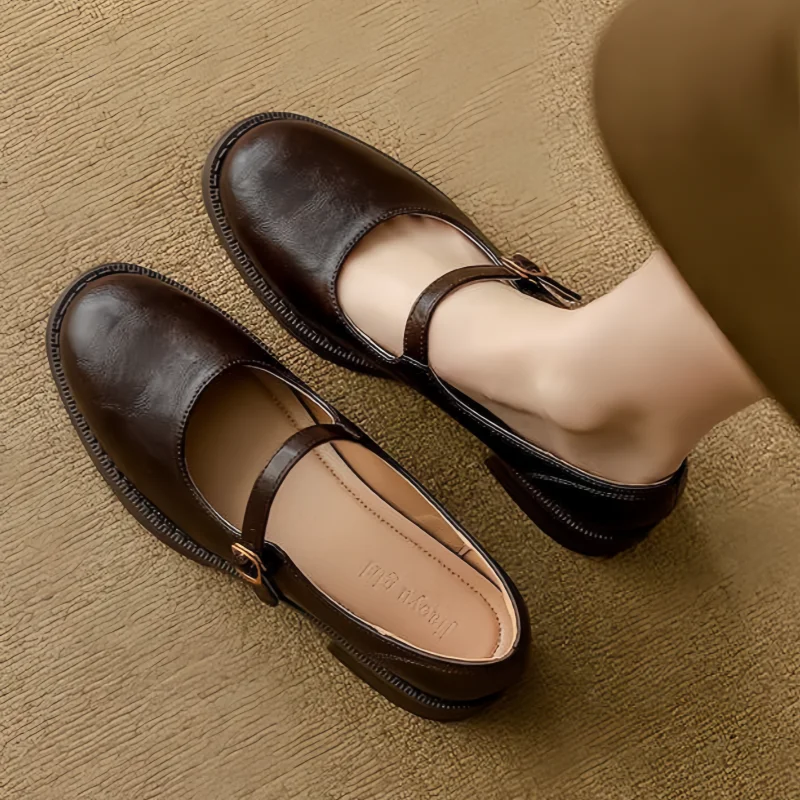 Grace – timeless strappy shoes