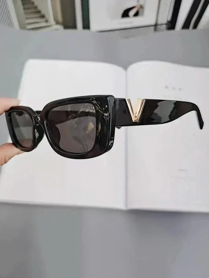 Elin | Expressive sunglasses