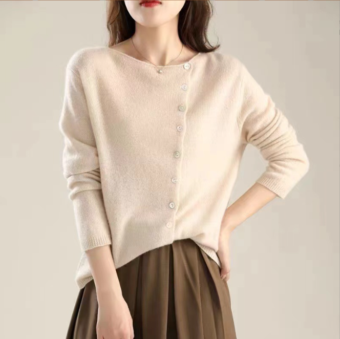 Heidi | Button Front Cable Knit Sweater for Autumn & Winter