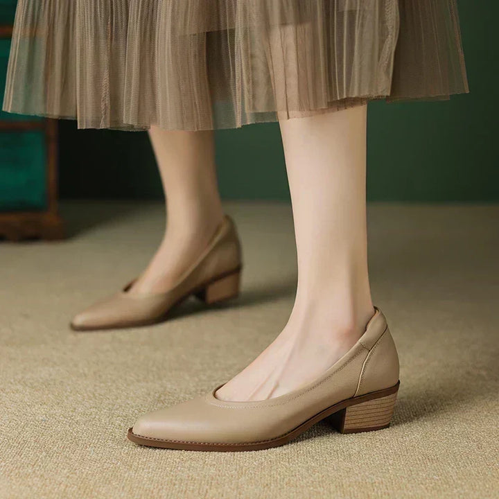 Layla – medium heel shoes