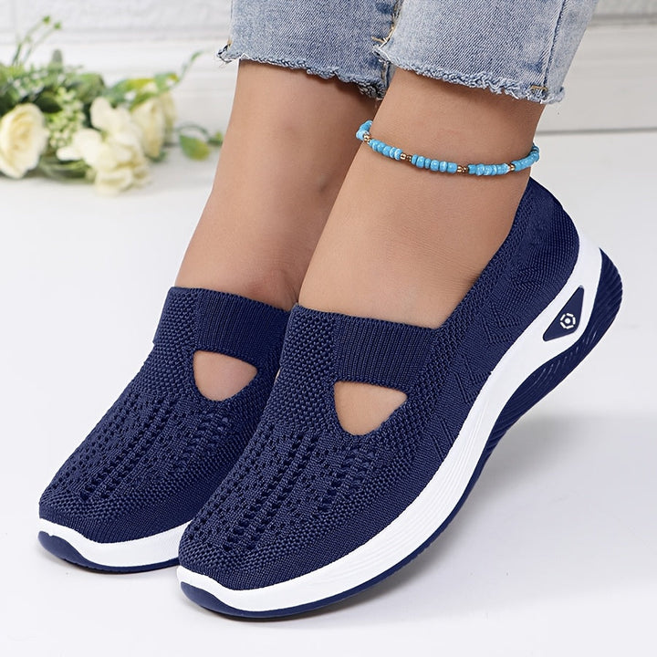Roswitha | Easy to put on sports shoes with stable comfort