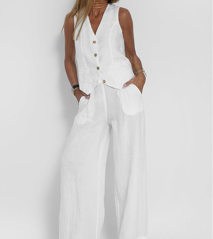 Rose | Set consisting of a buttoned vest and wide trousers