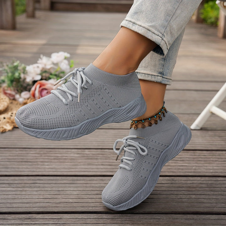 Trude | Comfortable and light shoes