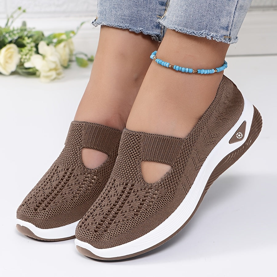 Roswitha | Easy to put on sports shoes with stable comfort