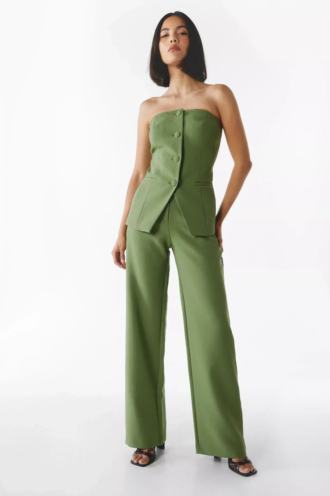 Hannah | Sleeveless two-piece set with buttons