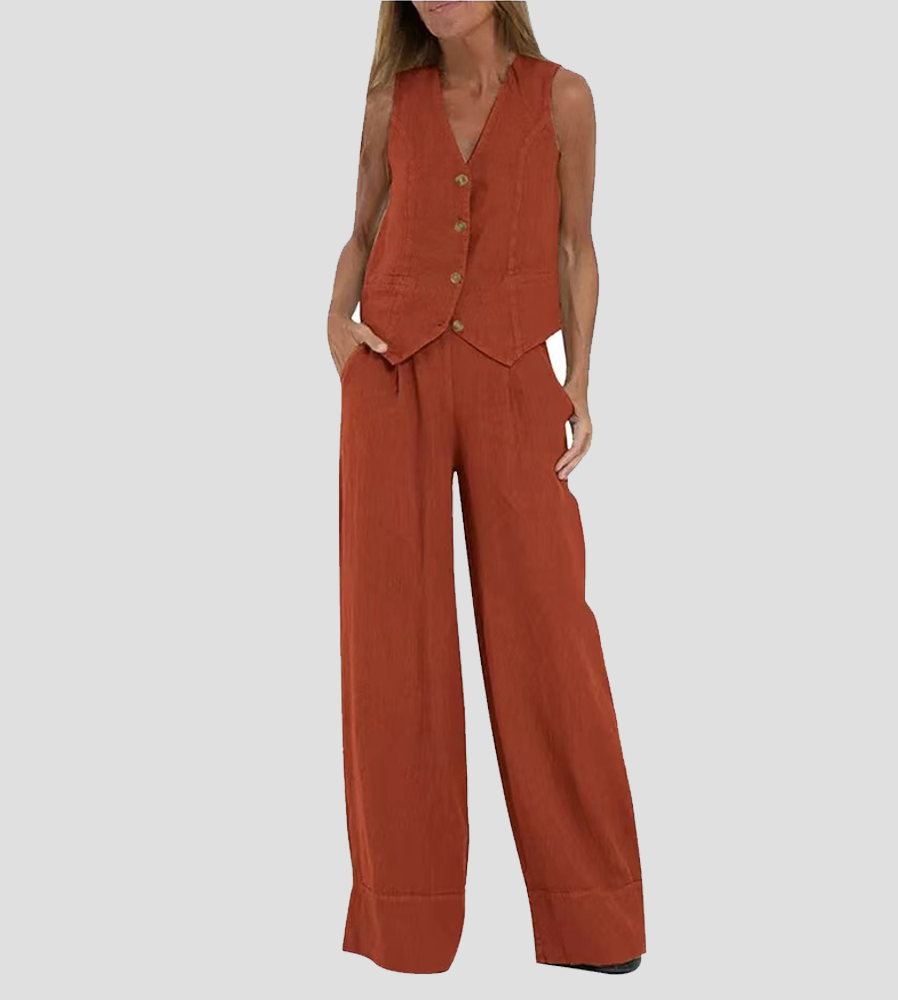 Rose | Set consisting of a buttoned vest and wide trousers