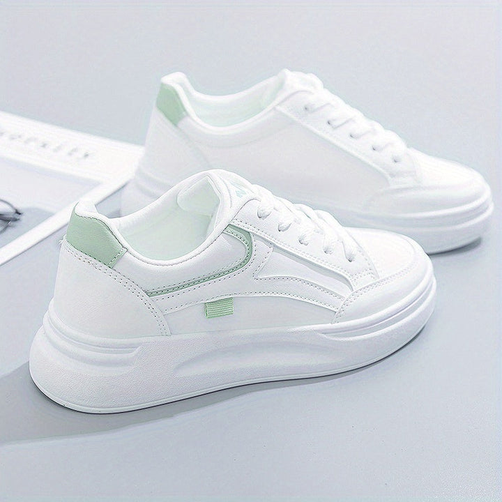 Nina | Chic white sneakers with light comfort