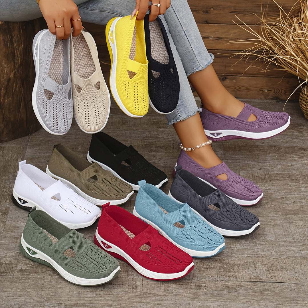 Roswitha | Easy to put on sports shoes with stable comfort