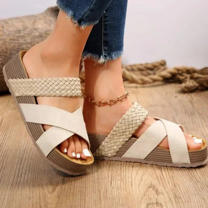 Alice Rosalie | Comfortable orthopedic sandals